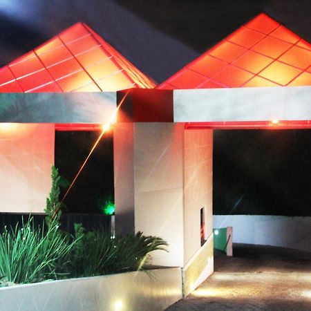Dom Suites Motel (Adults Only) Салвадор Екстер'єр фото